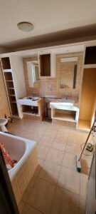 renovation salle de bains martigues avant