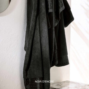 drap de bain noir d encre